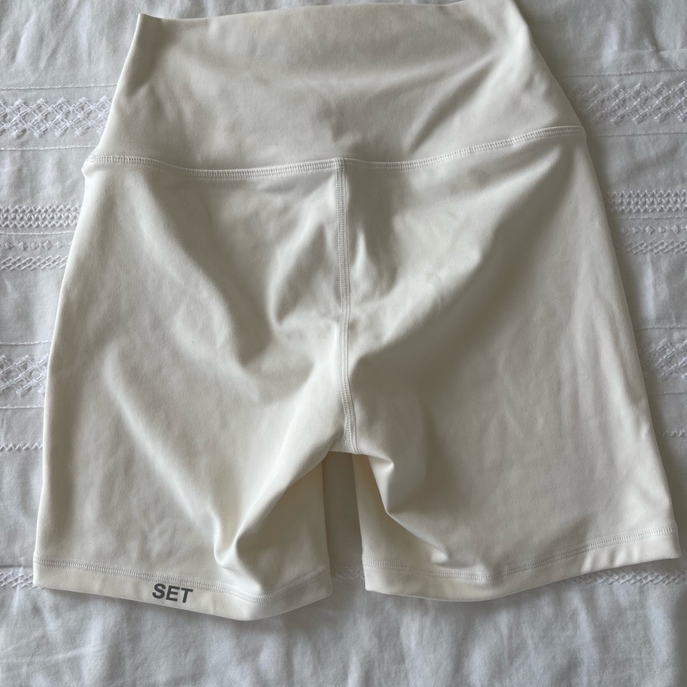 NWOT SET Active Bike Shorts, Cream, Size Small